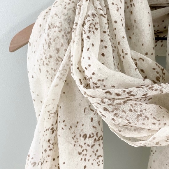 Hang N Hold Casual Wrap Wool Scarf, One Size - Picture 5 of 8